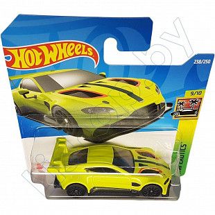 Машинка Hot Wheels Базовой коллекции Aston Martin Vantage GTE 238/250 (5785 HCT19) mainline 2022