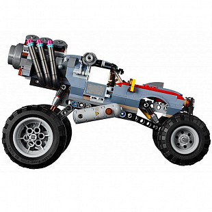 Конструктор LEGO Movie 2 Побег Эммета и Дикарки на багги 70829
