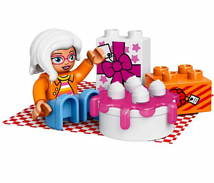 Конструктор LEGO День рождения 10832