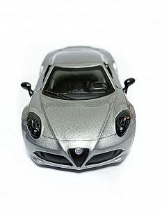Машинка Bburago 1:32 Alfa Romeo 4C (18-43037) silver