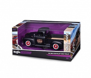 Масштабная модель автомобиля Maisto Design Classic Outlaws (32454) (в ассортименте)