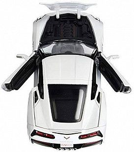 Масштабная модель автомобиля Maisto 1:24 Шевроле Корвет Стингрэй купе (31505) white
