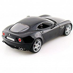 Коллекционная машина Bburago 1:32  Alfa Romeo 8C Competizione (18-45114) black