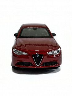 Машинка Bburago 1:43 Alfa Romeo Giulia (18-30000/18-30329) red