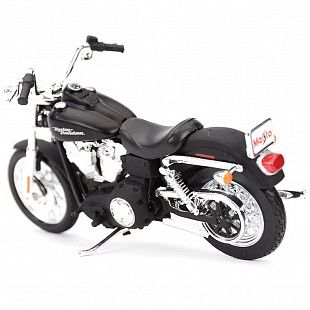 Масштабная модель мотоцикла Maisto 1:18 Harley Davidson 2006 Dyna Street Bob (31360) black