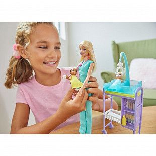 Набор игровой Barbie Любимая профессия Детский доктор Блондинка (DHB63 GKH23)