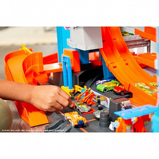 Набор игровой Hot Wheels City Невообразимый гараж (FTB69)