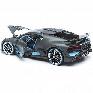Машинка Bburago 1:18 Bugatti Divo (18-11045) grey