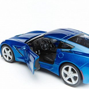 Масштабная модель автомобиля Maisto 1:24 Шевроле Корвет Стингрэй купе (31505) blue