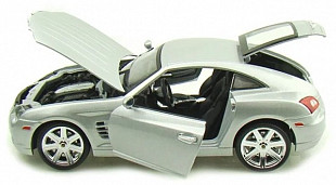 Масштабная модель автомобиля Maisto 1:18 Крайслер Кроссфаер (31140) white