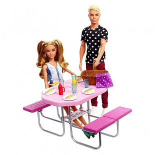 Игровой набор Barbie Стол для пикника FXG37 FXG40