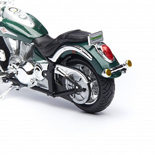Масштабная модель мотоцикла Maisto 1:18 Kawasaki Vulcan (39300)