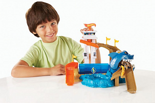 Игровой набор Hot Wheels Атака Акул (BGK04)
