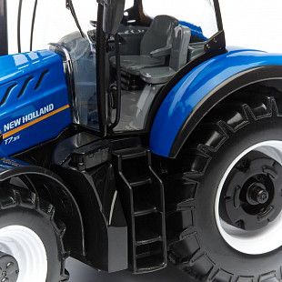 Коллекционная машина Bburago 1:50 New Holland Т7.315 (18-31610) blue