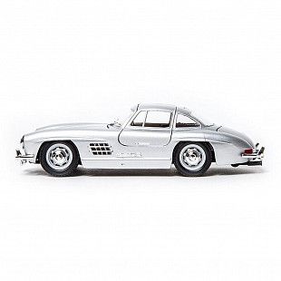 Коллекционная машина Bburago 1:24 Mercedes-Benz 300SL (18-22023) gray