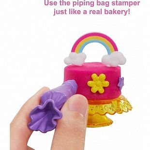 Игровой набор Barbie Кондитерская (HGB73)