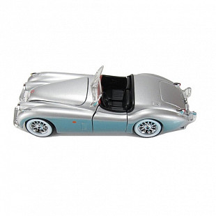 Коллекционная машина Bburago 1:24 Jaguar Xk 120 Roadster 1951 (18-22018) silver