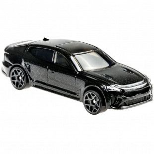 Машинка Hot Wheels Базовой коллекции 2019 Kia Stinger GT 118/250 (5785 GTC00)