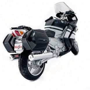 Масштабная модель мотоцикла Maisto 1:18 2006 YAMAHA FJR 1300 (39300)