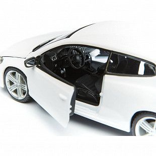 Коллекционная машина Bburago 1:24 Volkswagen Scirocco R (18-21060) white