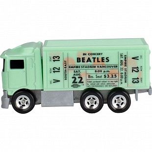 Машинка Hot Wheels Hiway Hauler (HXD63 HVJ45)