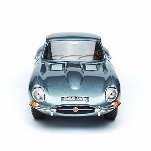 Машинка Bburago 1:18 Jaguar E-type Coupe (18-12044) silver
