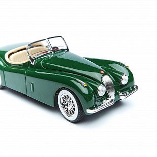 Коллекционная машина Bburago 1:24 Jaguar Xk 120 Roadster 1951 (18-22018) green