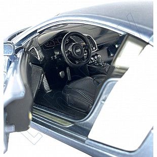 Машинка Maisto 1:24 Audi R8 (31281) silver