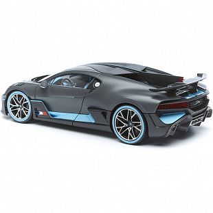 Машинка Bburago 1:18 Bugatti Divo (18-11045) grey