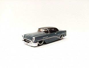 Машинка Maisto 1:64 1955 Buick Century (15504)