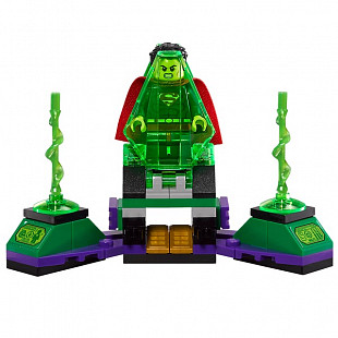 Конструктор LEGO Super Heroes Сражение с роботом Лекса Лютора 76097