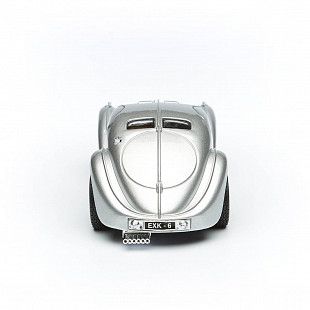 Коллекционная машина Bburago 1:24 Bugatti Atlantic (18-22092) silver