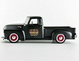 Масштабная модель автомобиля Maisto 1:24 Шевроле 3100 пикап (32506) black