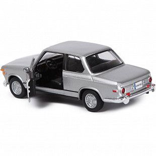 Коллекционная машина Bburago 1:32 BMW 2002tii  (18-43202) grey