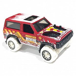 Машинка Hot Wheels Базовой коллекции Nissan Patrol Custom (5785 HTB59) mainline 2024