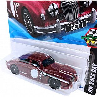 Машинка Hot Wheels Базовой коллекции Jaguar MK1 75/250 (5785 HYX19) mainline 2025