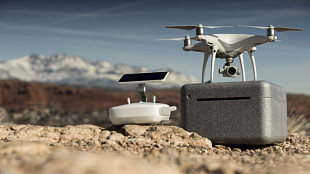 Квадрокоптер DJI PHANTOM 4 PRO