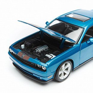 Масштабная модель автомобиля Maisto 1:24 Додж Челенджер 2008 (31280) blue
