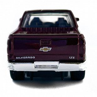 Машинка инерционная Maisto 1:40 2014 Chevrolet Silverado 1500 ZZ1 (21001)