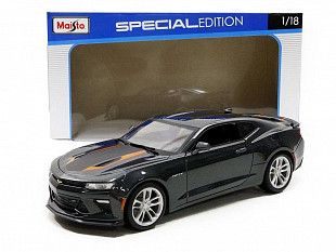 Масштабная модель автомобиля Maisto 1:18 Шевроле Камаро SS купе 2017 (31385)black/orange