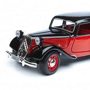 Коллекционная машина Bburago 1:24 Citroen 15 CV TA 1938 (18-22017) red/black
