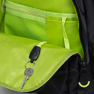 Рюкзак школьный GRIZZLY RU-030-3 /2 black/light green