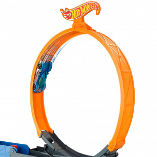 Игровой набор Hot Wheels Трюковой тягач (GCK38)