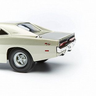 Машинка Maisto 1:24 Dodge Charger R/T 1969 (31256) beige