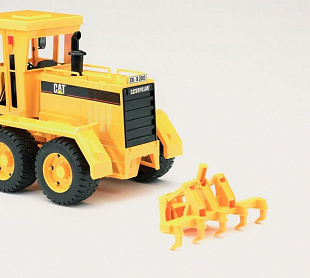 Игрушка Bruder Грейдер CAT 02436