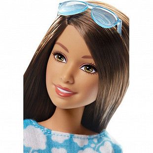 Кукла Barbie В модном платье DMP22 DMP24