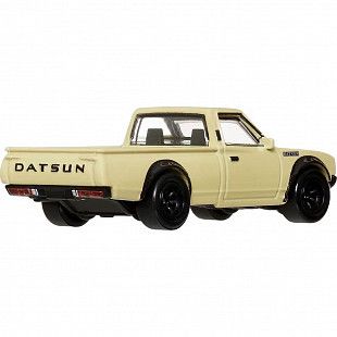 Машинка Hot Wheels Premium Datsun 620 (FPY86 JKF12)