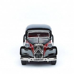 Коллекционная машина Bburago 1:24 Citroen 15 CV TA 1938 (18-22017) red/black