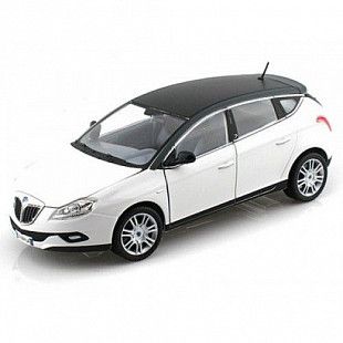 Коллекционная машина Bburago 1:24 Lancia New Delta HPE (18-21068) (в ассортименте)