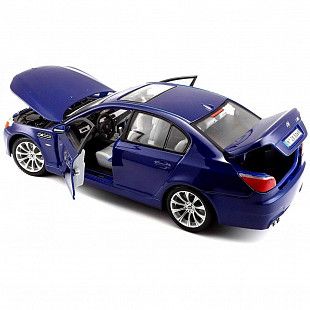 Коллекционная машина Maisto 1:18 BMW M5 (31144) blue